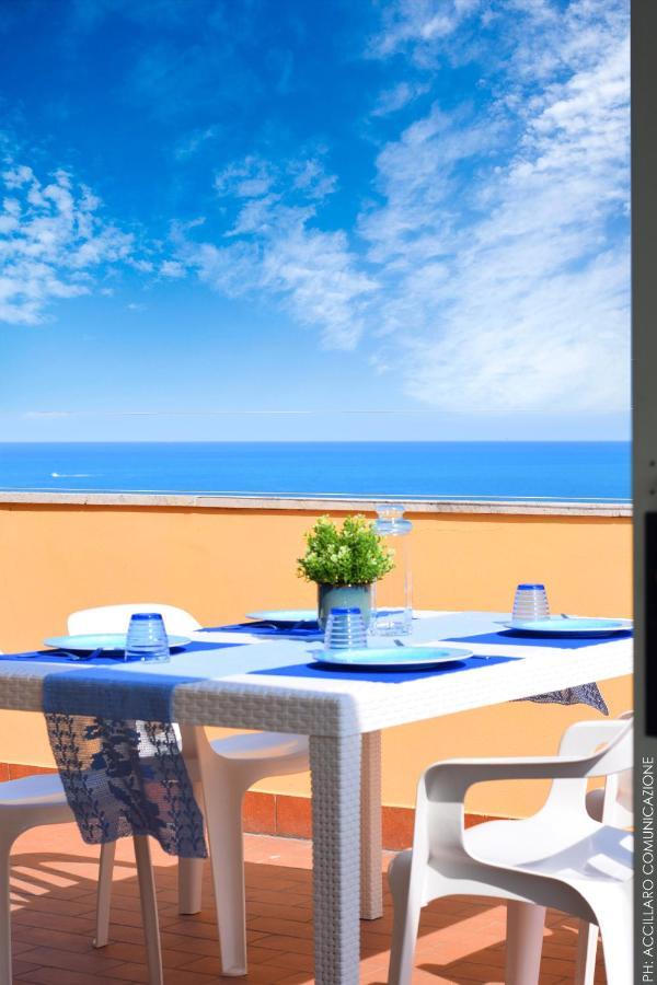 Apartamento La Terrazza Sul Mare Montesilvano Marina Exterior foto