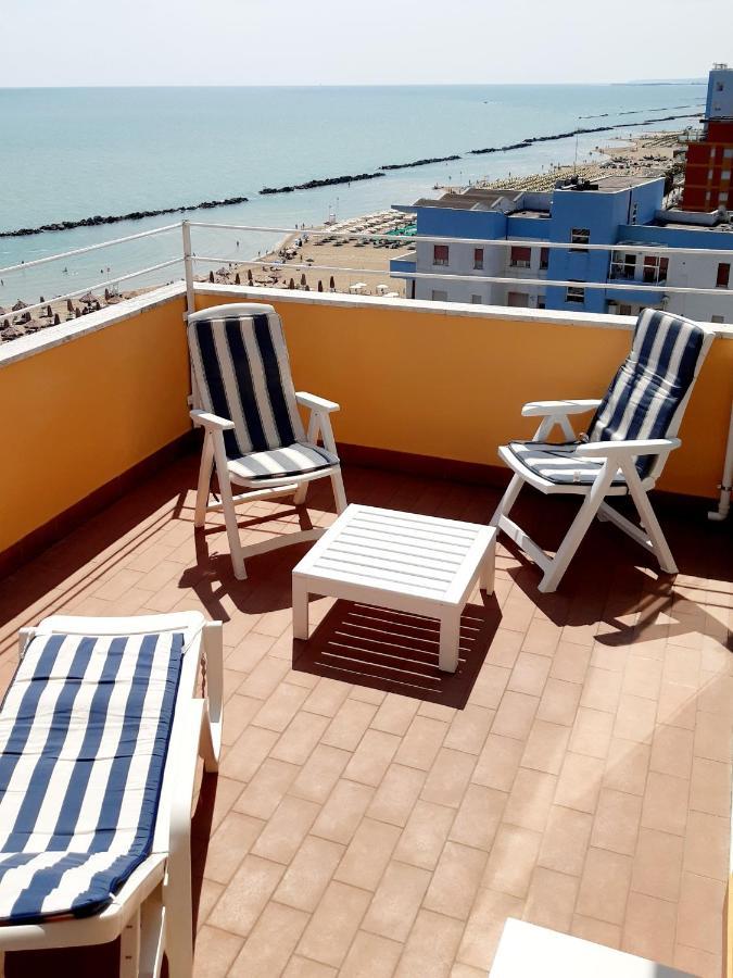 Apartamento La Terrazza Sul Mare Montesilvano Marina Exterior foto