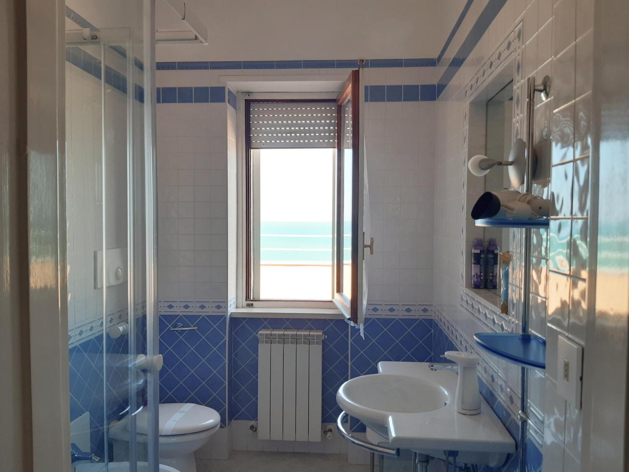 Apartamento La Terrazza Sul Mare Montesilvano Marina Exterior foto